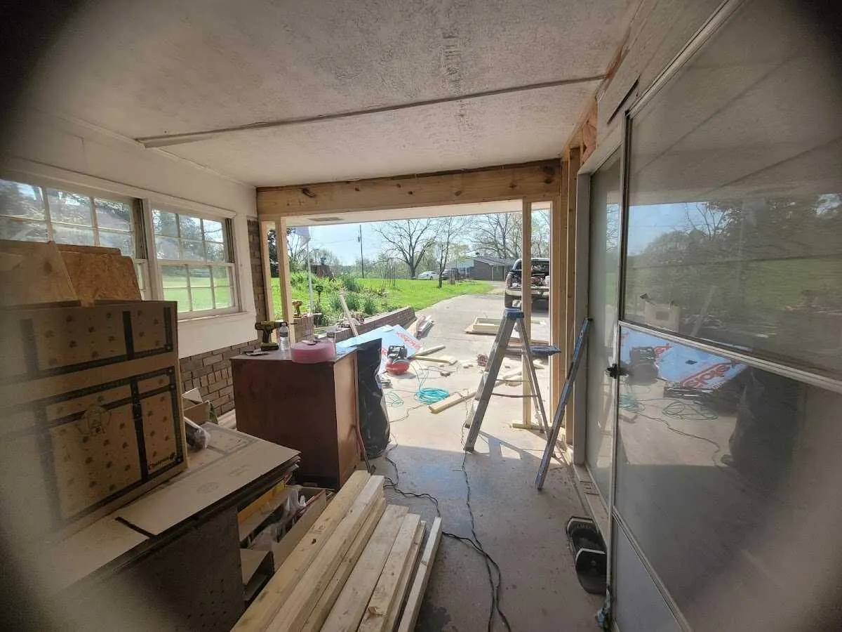 Air movers and dehumidifier for Drying & Dehumidification in Norwich